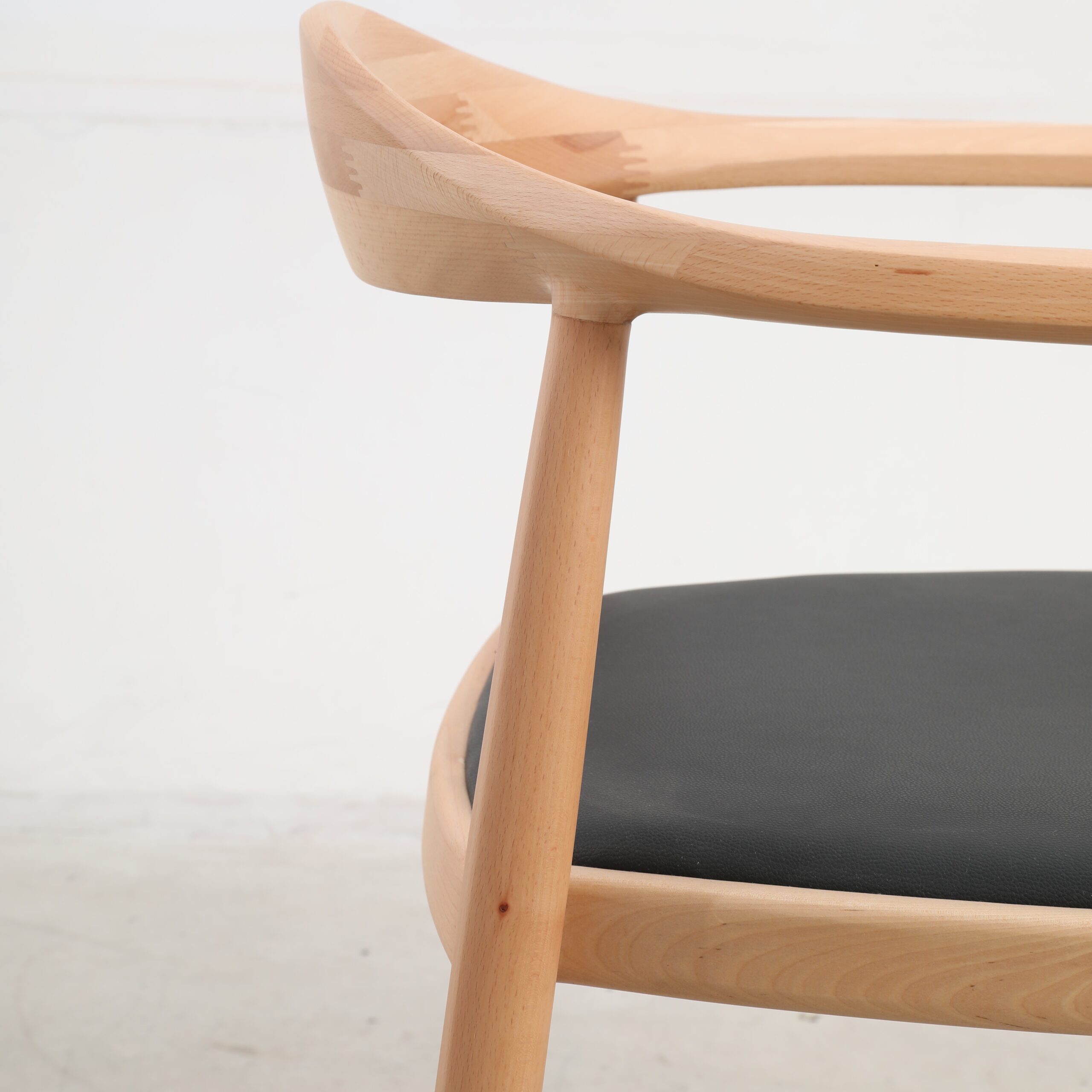 060A3982-scaled-1.jpg Omiya Soft Armrest Dining Chair – Sustainable Dining Luxury - Image 4