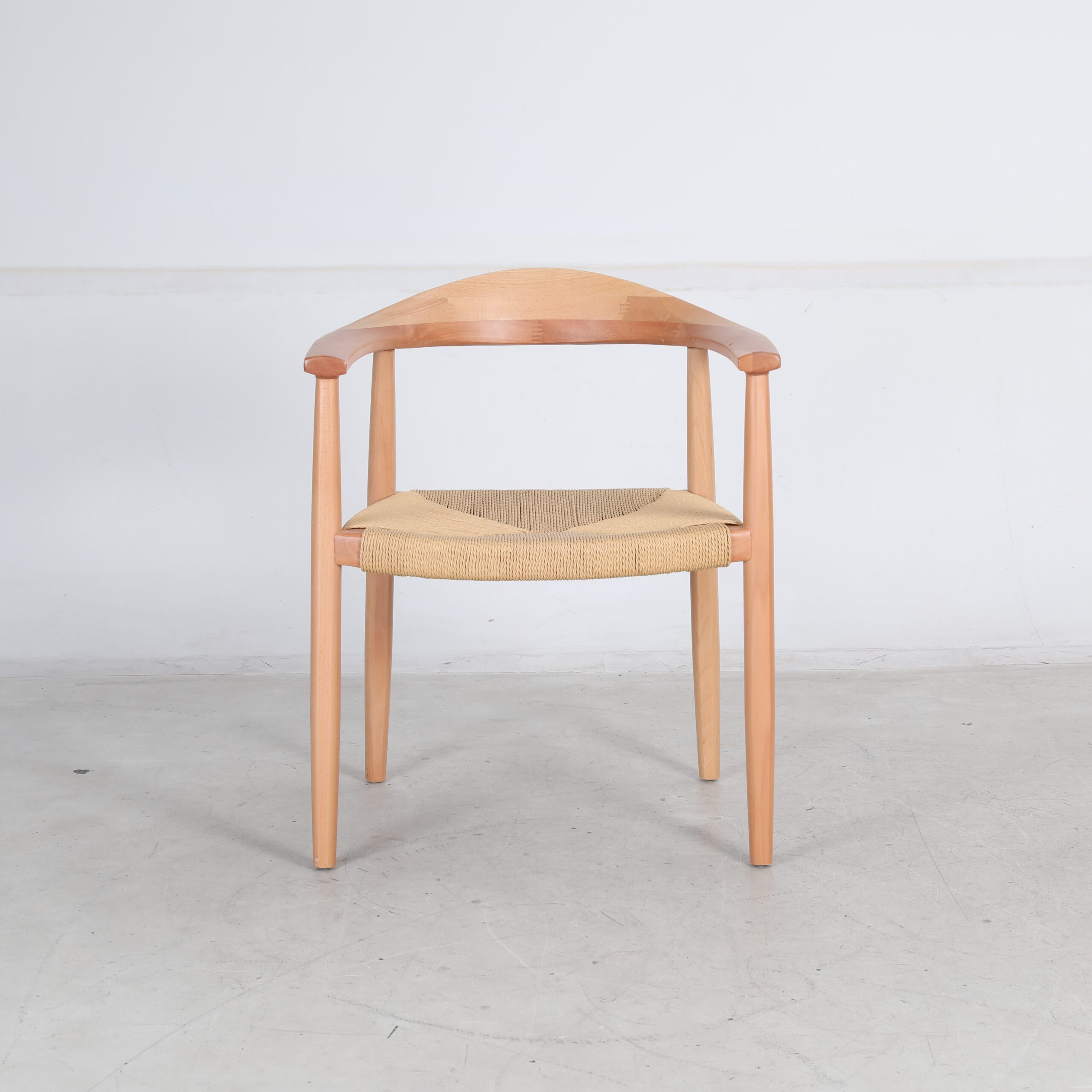 060A4876-scaled-1.jpg Omiya Classic Armrest Dining Chair – Luxury Comfort Design - Image 4