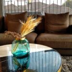 Urbanloft Home Clara Glass Vase Decoration - Image 2
