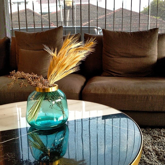 108250670_a14f6675-d5d3-4ecf-97be-907cba67273a_720_720.jpg.jpg Urbanloft Home Clara Glass Vase Decoration - Image 2