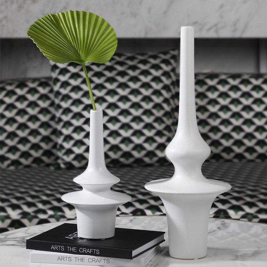 1cb32c69-5055-4c67-a29c-443865818365.jpg Celine Ceramic Vase - Image 6