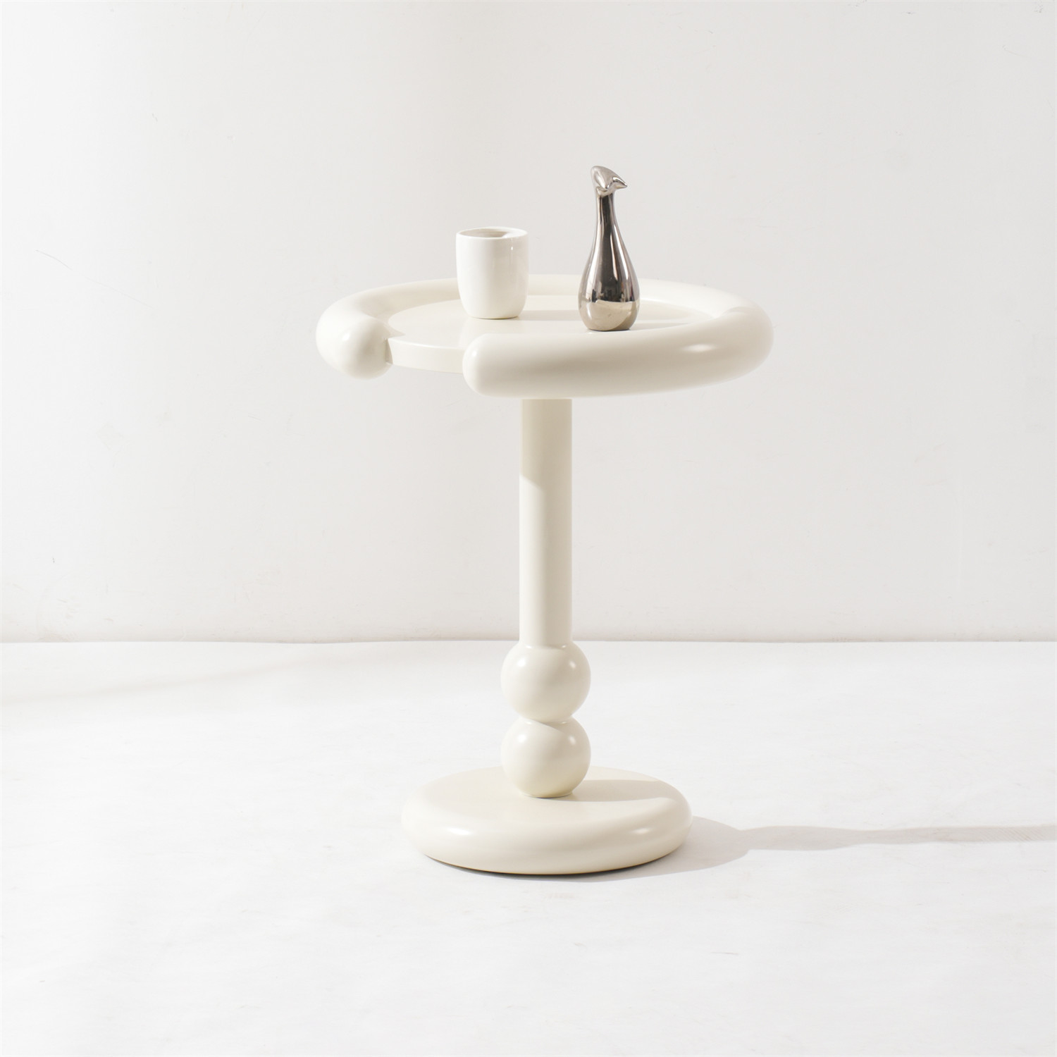 2-7-1.jpg Crusha Side Table – Natural Simplicity for Relaxed Living - Image 3