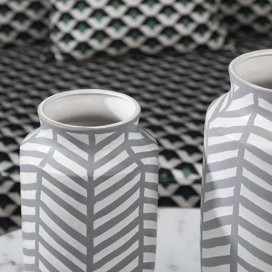 32f8c826-dd99-4e58-a2d0-f95918465883.jpg Thora Ceramic Nordic Vase - Image 3