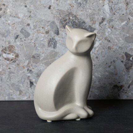 Urbanloft Home Dekorasi Meja Katze Grey Decoration Ceramic