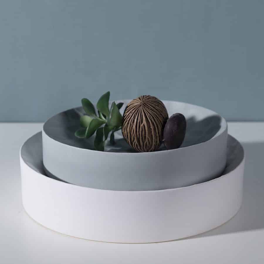 4a4bdb6f-5099-4e07-9861-55c0c452484b.jpg Urbanloft Home Hellen Ceramic Plate Decoration - Image 1