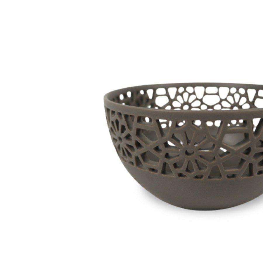 56319df3-39d5-439e-94ea-f93499142752.jpg La Trina Ceramic Bowl - Image 2