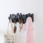 Loova Accessories Wall Hanger: Elegant Space-Saving Solution - Image 3