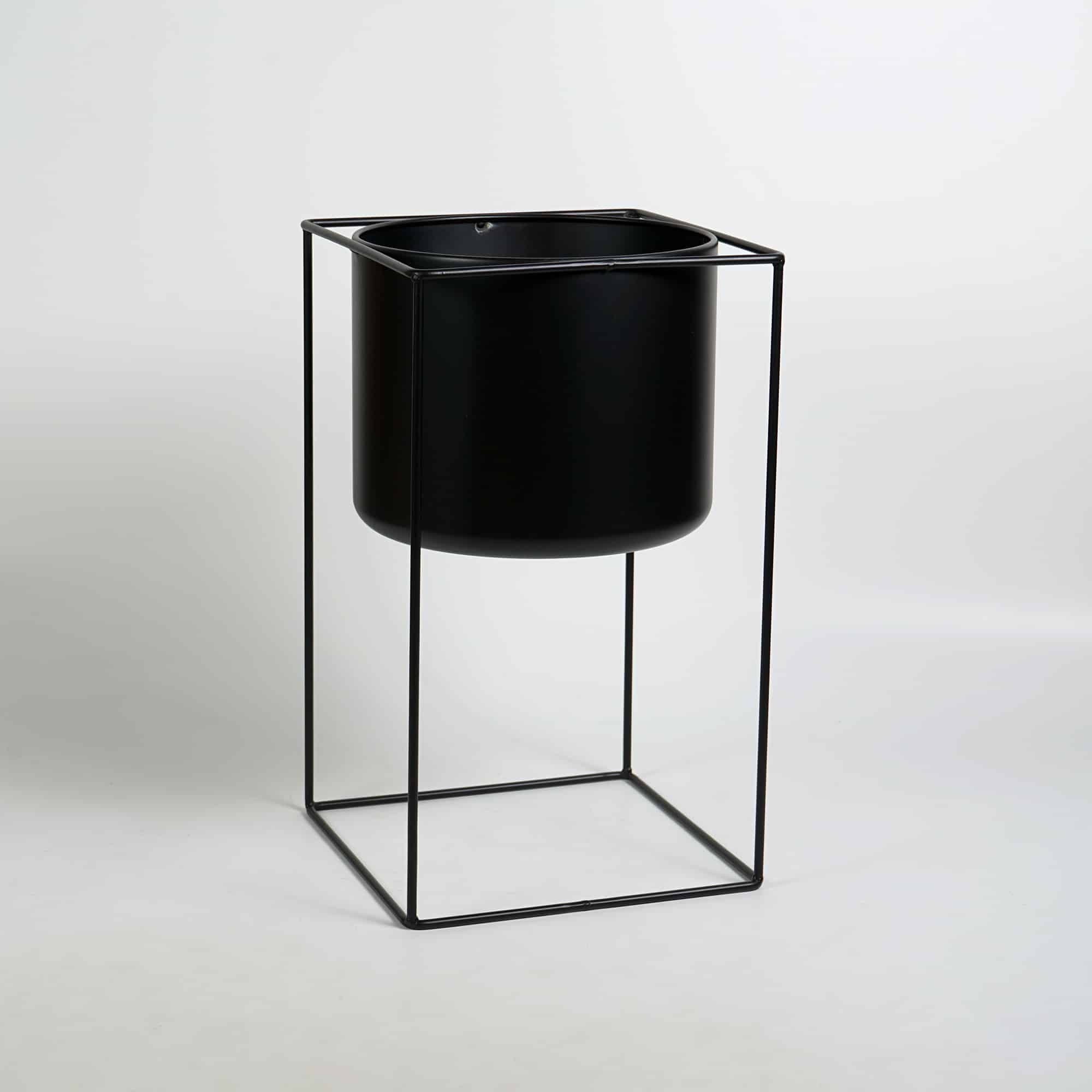 ADELIAIDE-A-LARGE-2-METAL-DECORATION-C30067B1-1.jpg Adelaide A - Black L - Image 3