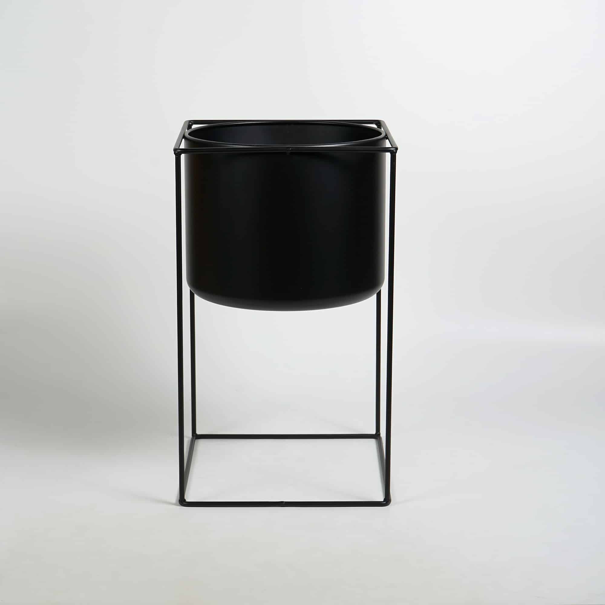 ADELIAIDE-A-LARGE-METAL-DECORATION-C30067B1-1.jpg Adelaide A - Black L - Image 4