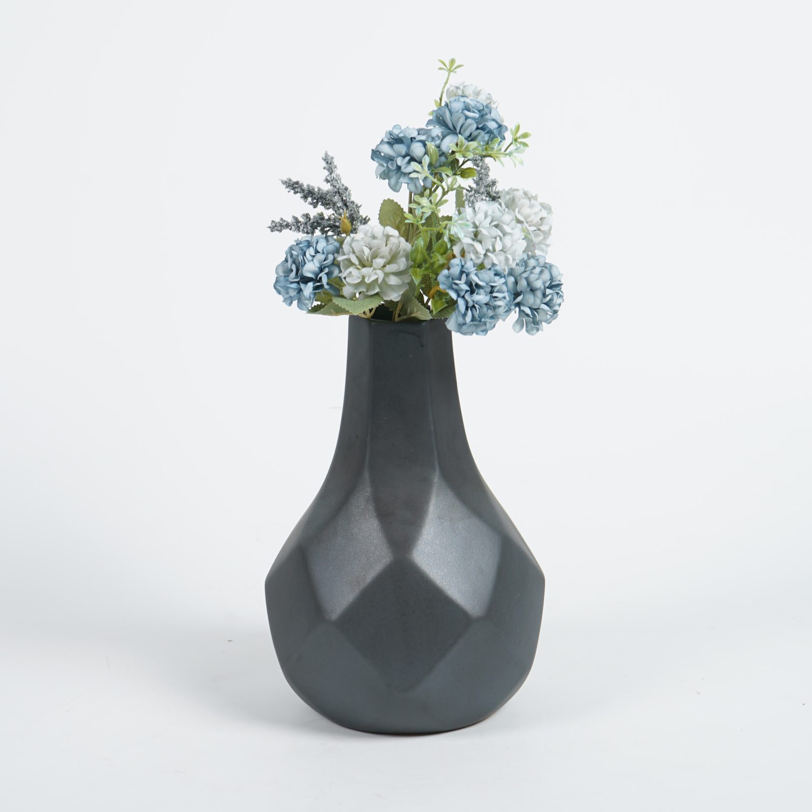COSME-BLACK-LARGE-2-CERAMIC-VASE-C30327B1-scaled-1.jpg Cosme & Winkel Set Ceramic Vase Decoration - Image 3