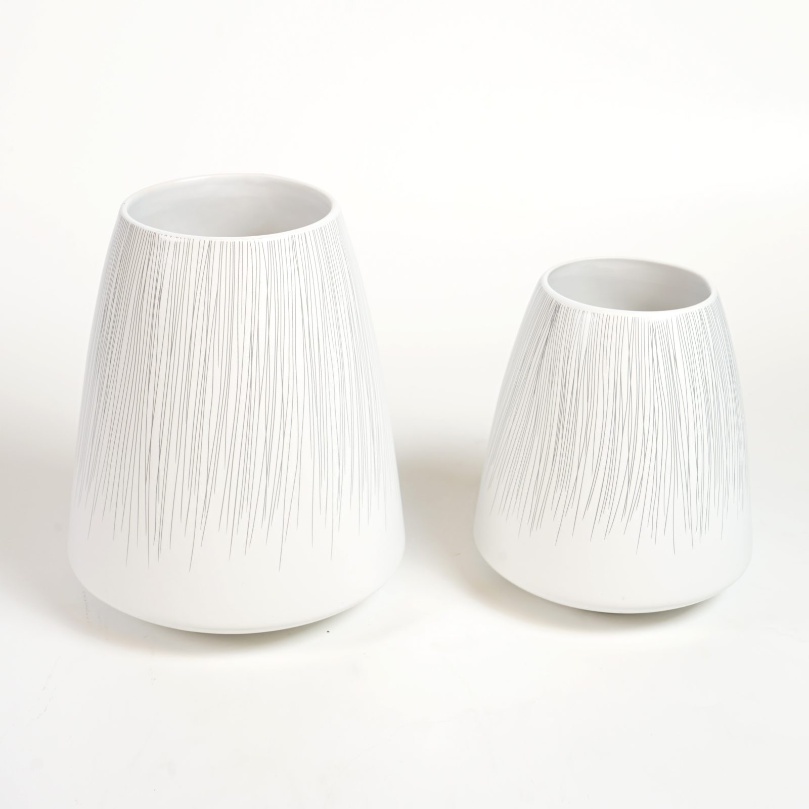 DAS-WHITE-SET-CERAMIC-VASE-MULTIPLE-SKU-scaled-1.jpg Das Ceramic Vase - Image 1