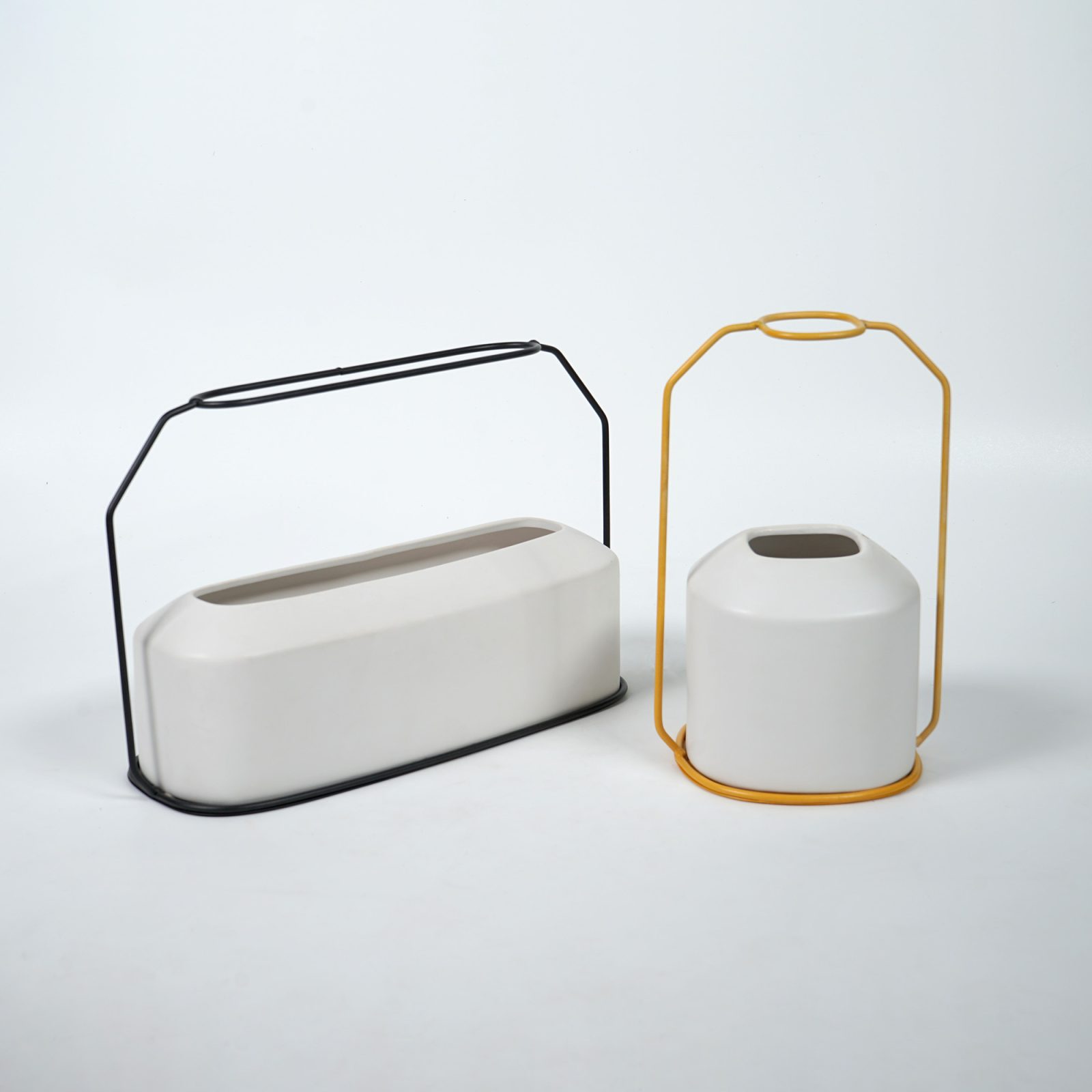 DOJA-A-_-B-2-CERAMIC-VASE-MULTIPLE-SKU-scaled-1.jpg Doja Metal Ceramic Vase - Image 2