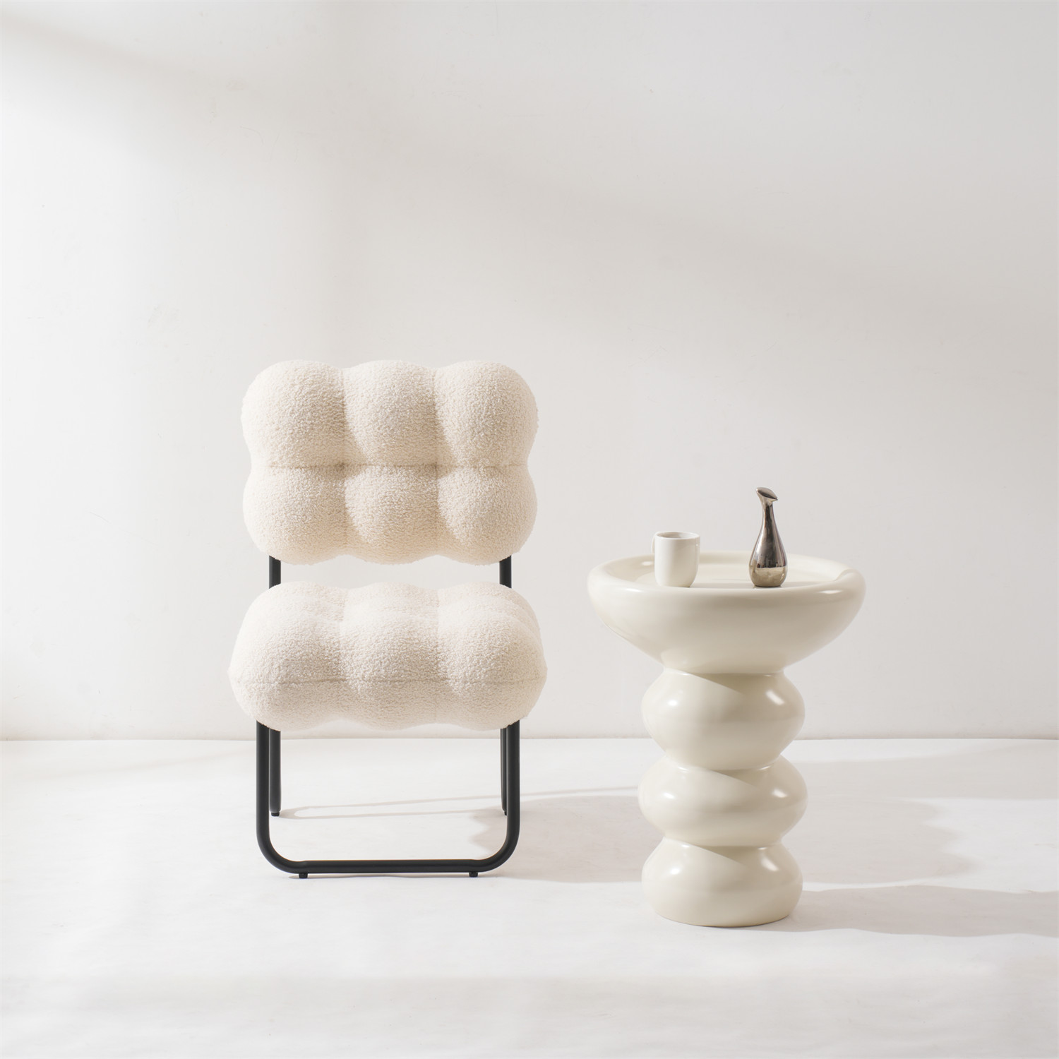 DSC00456.jpg Boube Echo Lounge Chair – Chic & Comfortable Modern Seating - Image 5