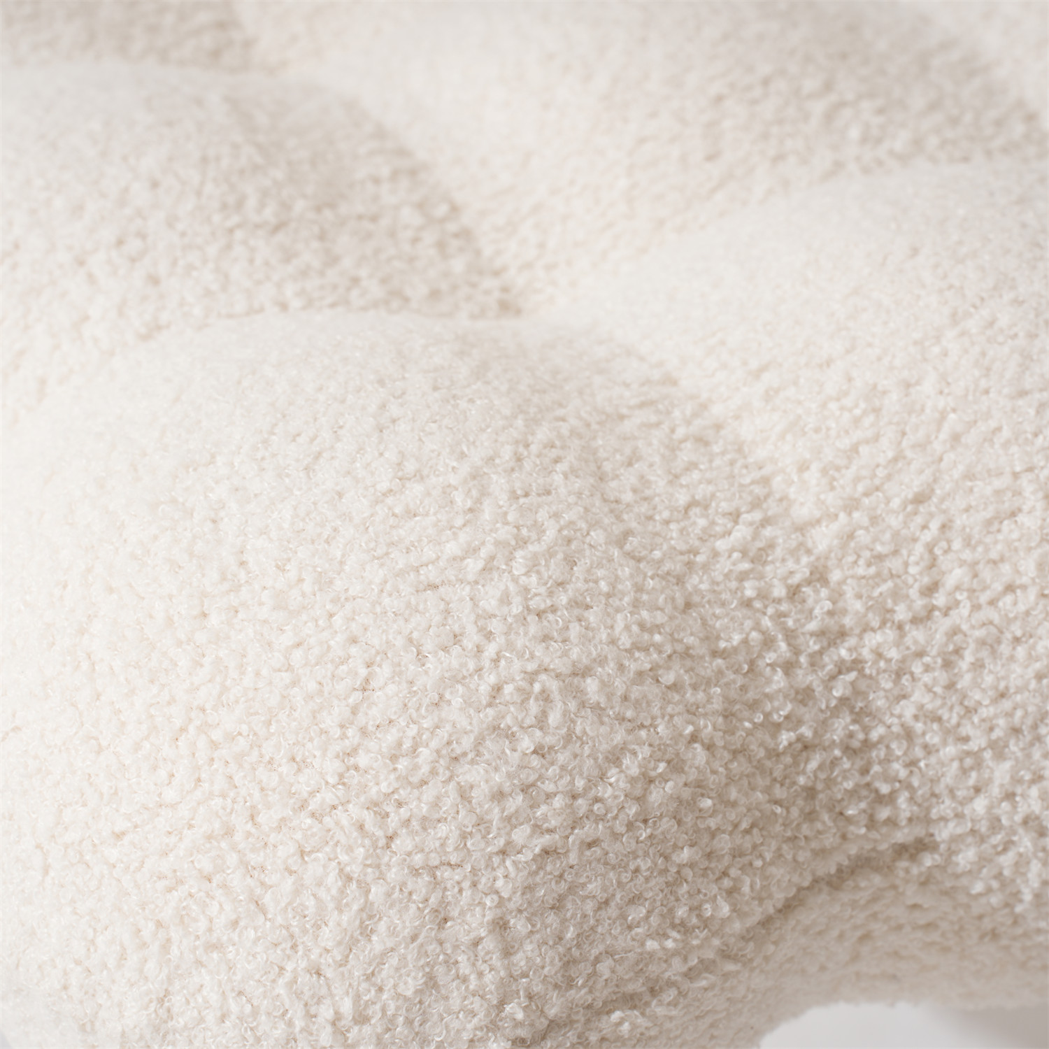 DSC00463.jpg Boube Echo Lounge Chair – Chic & Comfortable Modern Seating - Image 3