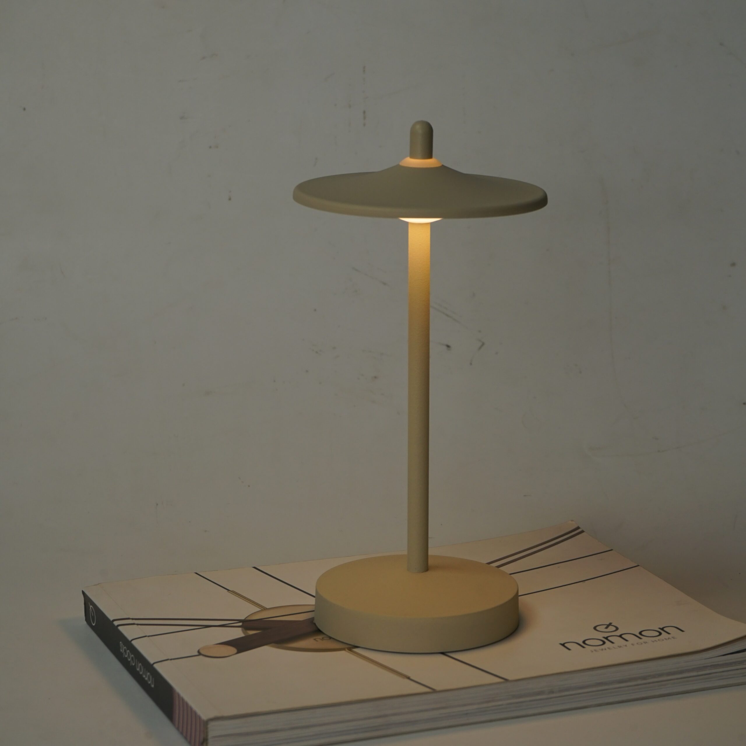DSC05442-1-scaled-1.jpg Lynka Table Lamp Cream – Minimalist Warm Glow for Interiors - Image 6