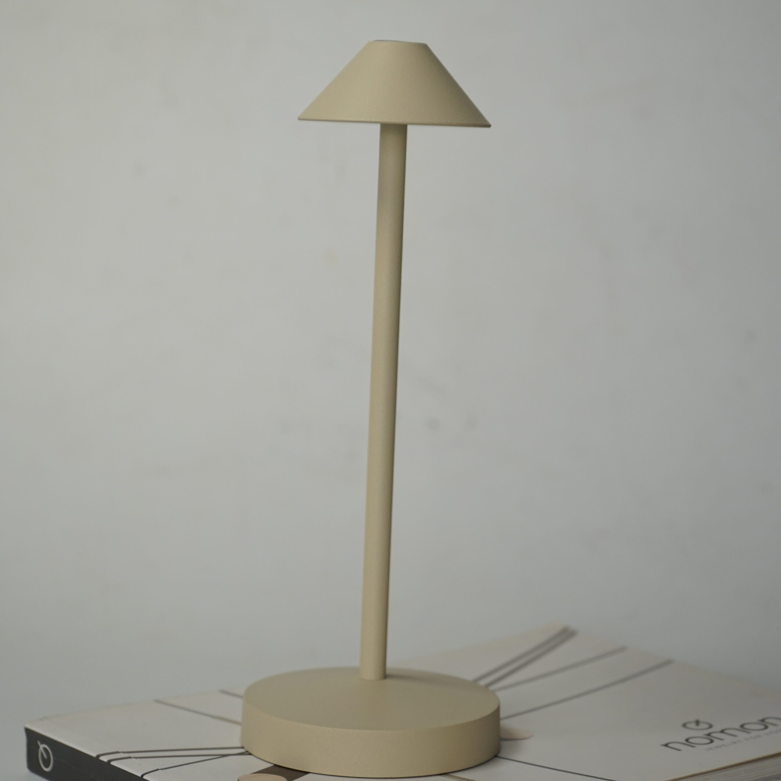 DSC05464-1-scaled-1.jpg Fletta Table Lamp Cream – Ambient Lighting with Modern Pride - Image 6