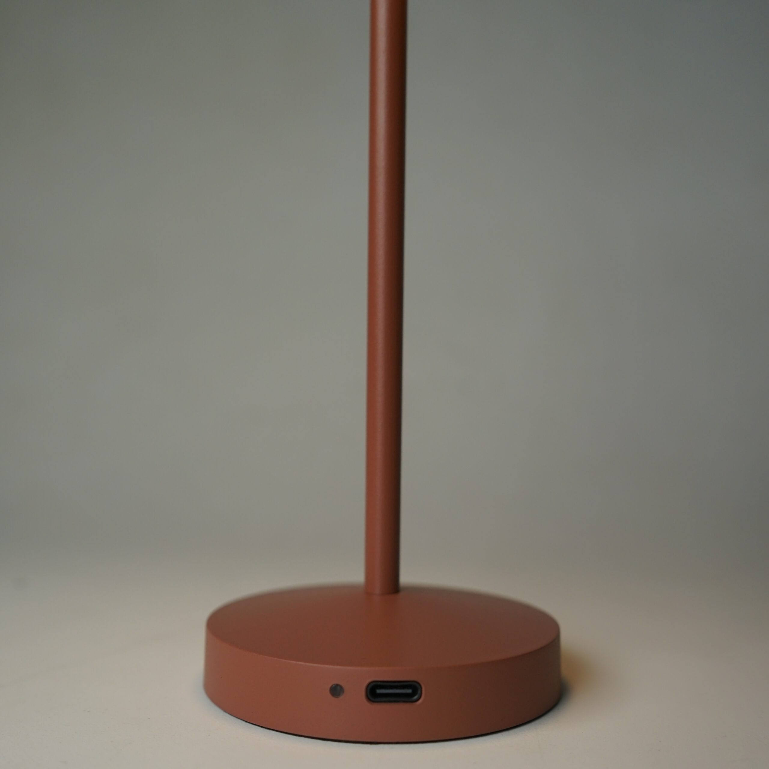 DSC05484-2-scaled-1.jpg Fletta Table Lamp Corten – Elite Sustainable Lamp for Homes - Image 5