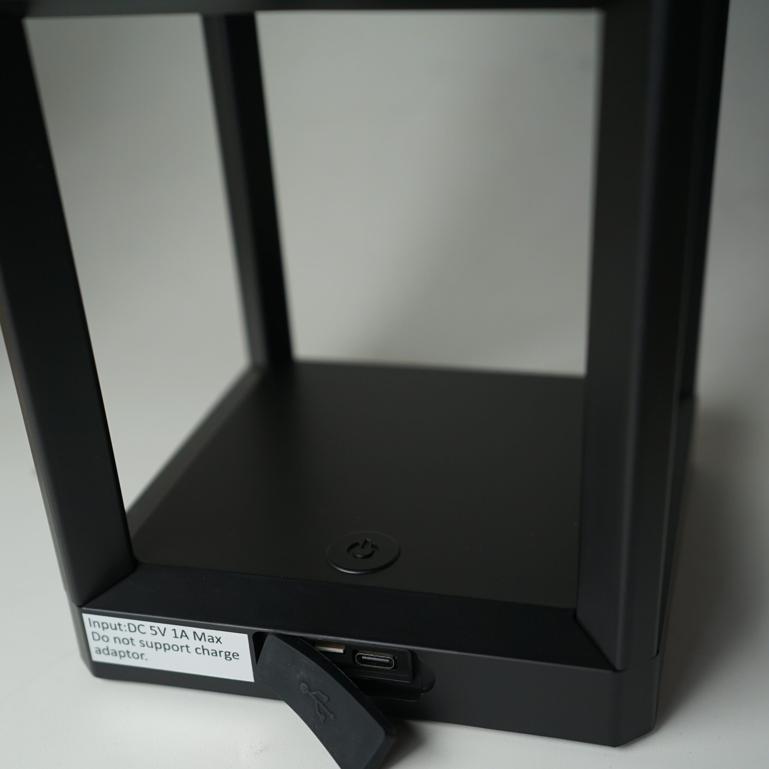 DSC05492-1-scaled-1.jpg Lumora Lantern Black – Powerful Outdoor Lighting for Nights - Image 7