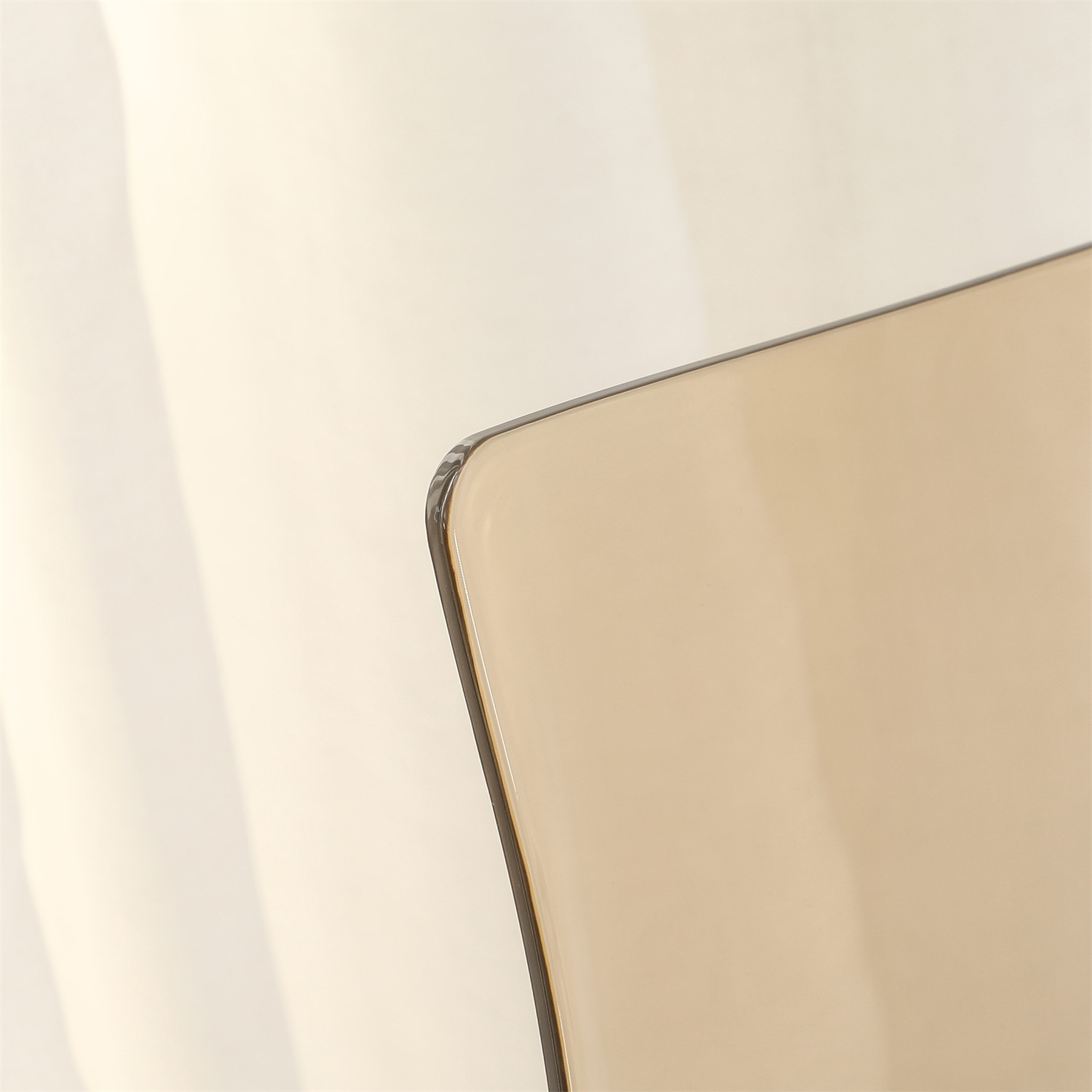 E64A7714.jpg Aureta Clear Float Dining Chair – Amber Elegant Transparency - Image 5