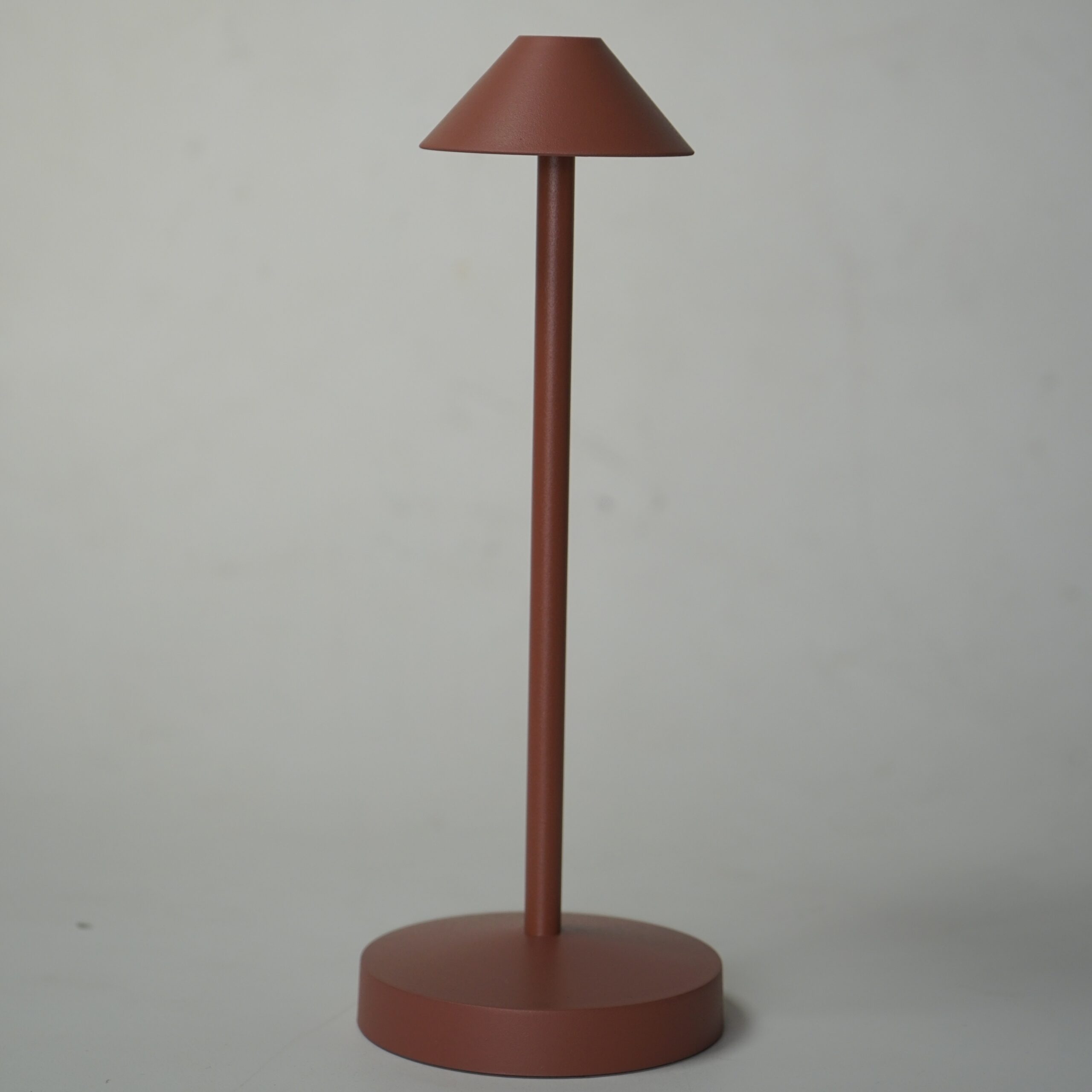 F1235849-CT-Fletta-Table-Lamp-1-scaled-1.jpg Fletta Table Lamp Corten – Elite Sustainable Lamp for Homes - Image 2