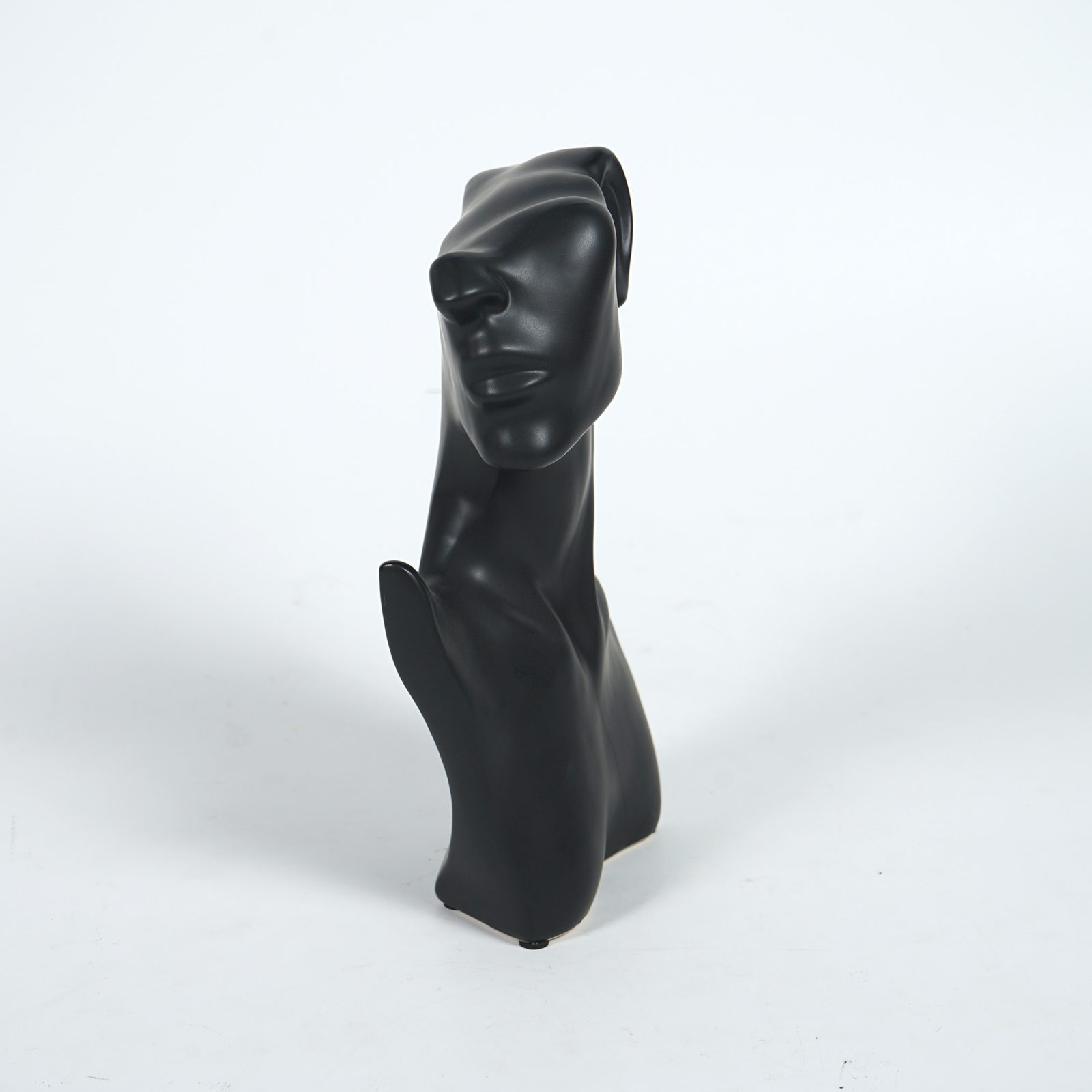 FRAU-2-CERAMIC-STATUE-C33351B.jpg Frau Ceramic Decoration - Image 2