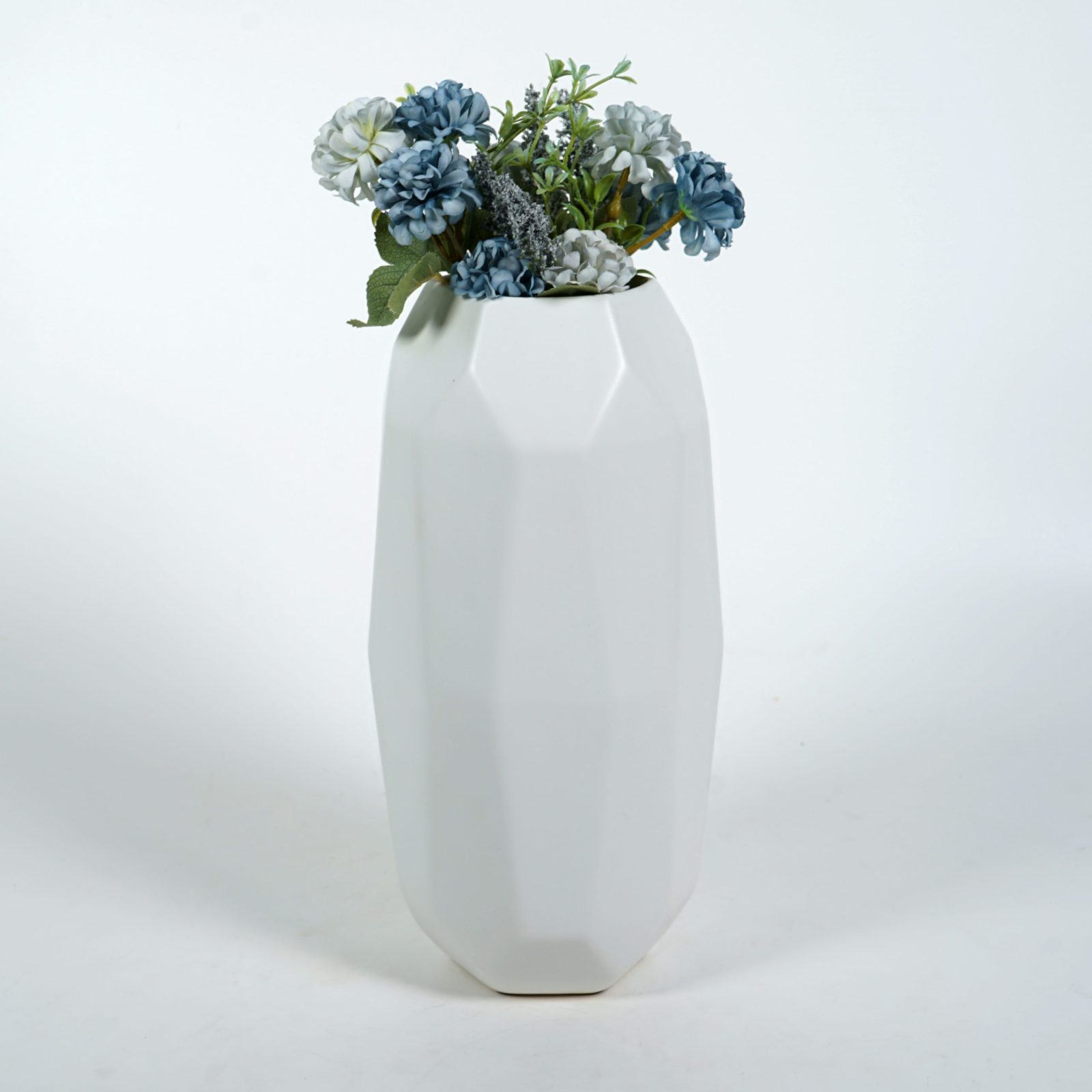 GRAZI-B-WHITE-MEDIUM-2-CERAMIC-VASE-C30293W2-scaled-1.jpg Urbanloft Home Grazi B Ceramic Vase Decoration - Image 5