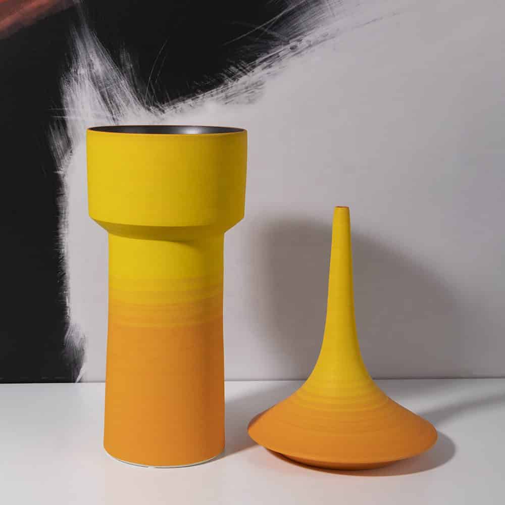 H8e44c78fddf040cf862283fce01ec1d1K.jpg Chara B Vase – Luxury Ceramic Design for Modern Home Decor - Image 4