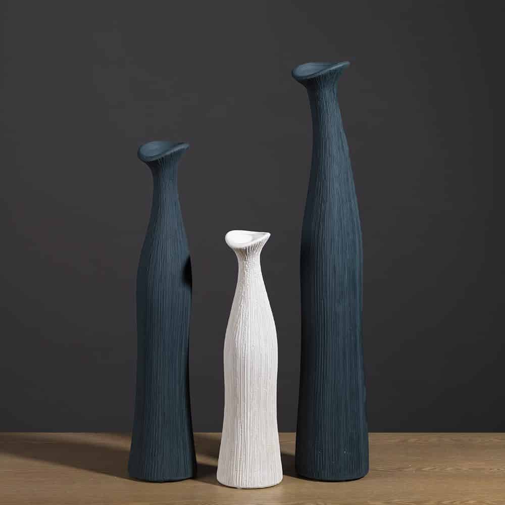 Ha2943e9a845b444e884be28984126127p.jpg Vas Bunga Urbanloft Home Gigi Vase Ceramic White - Image 2