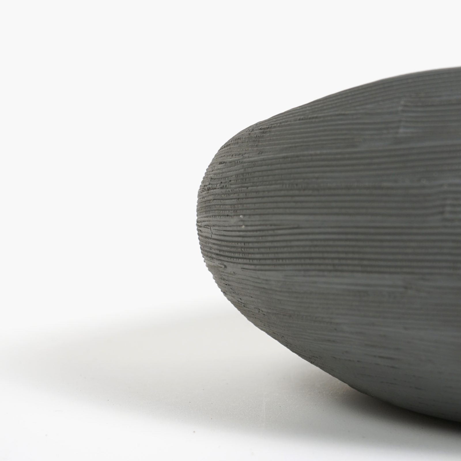 POLIEREN-DETAIL-CERAMIC-DECORATION-PLATE-C30202C3-scaled-1.jpg Polieren Ceramic Decoration Plate - Image 2