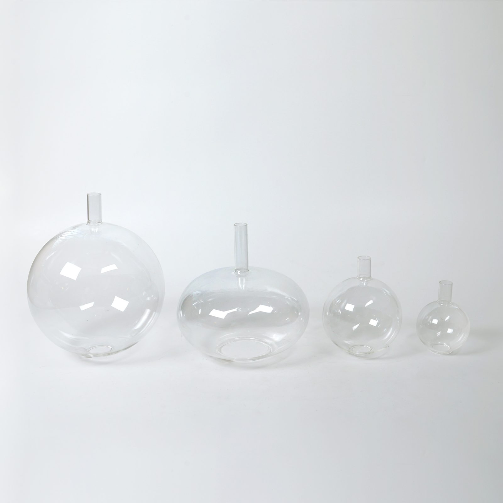 SEHR-SET-GLASS-DECORATION-MULTIPLE-SKU-2.jpg Sehr Glass Vase Decoration - Image 2