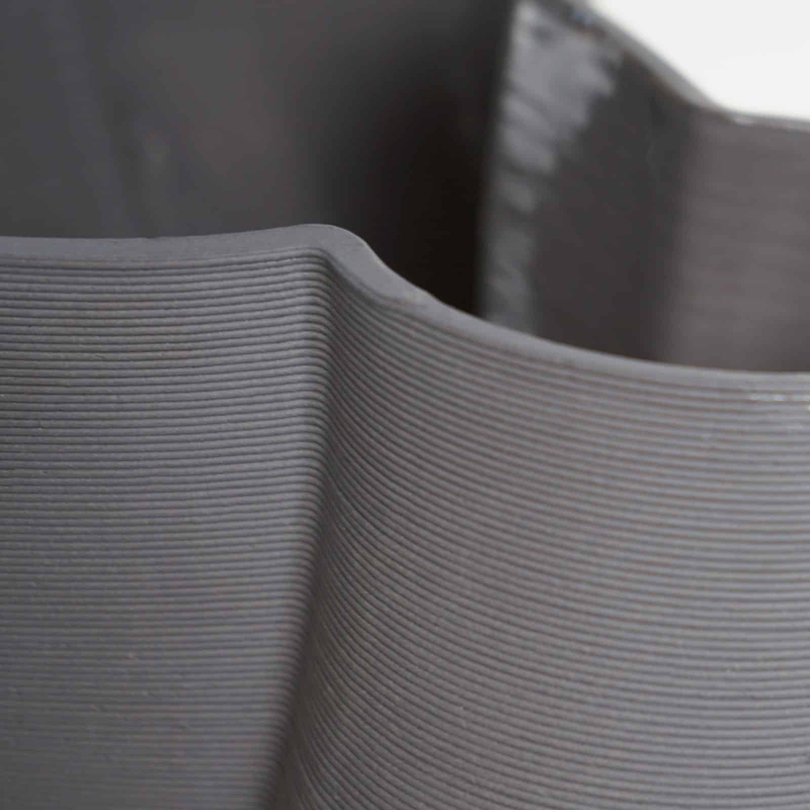 VEREINEN-BLACK-DETAIL-CERAMIC-VASE-C301414637B-scaled-1.jpg Vereinen Ceramic Vase Decoration - Image 2