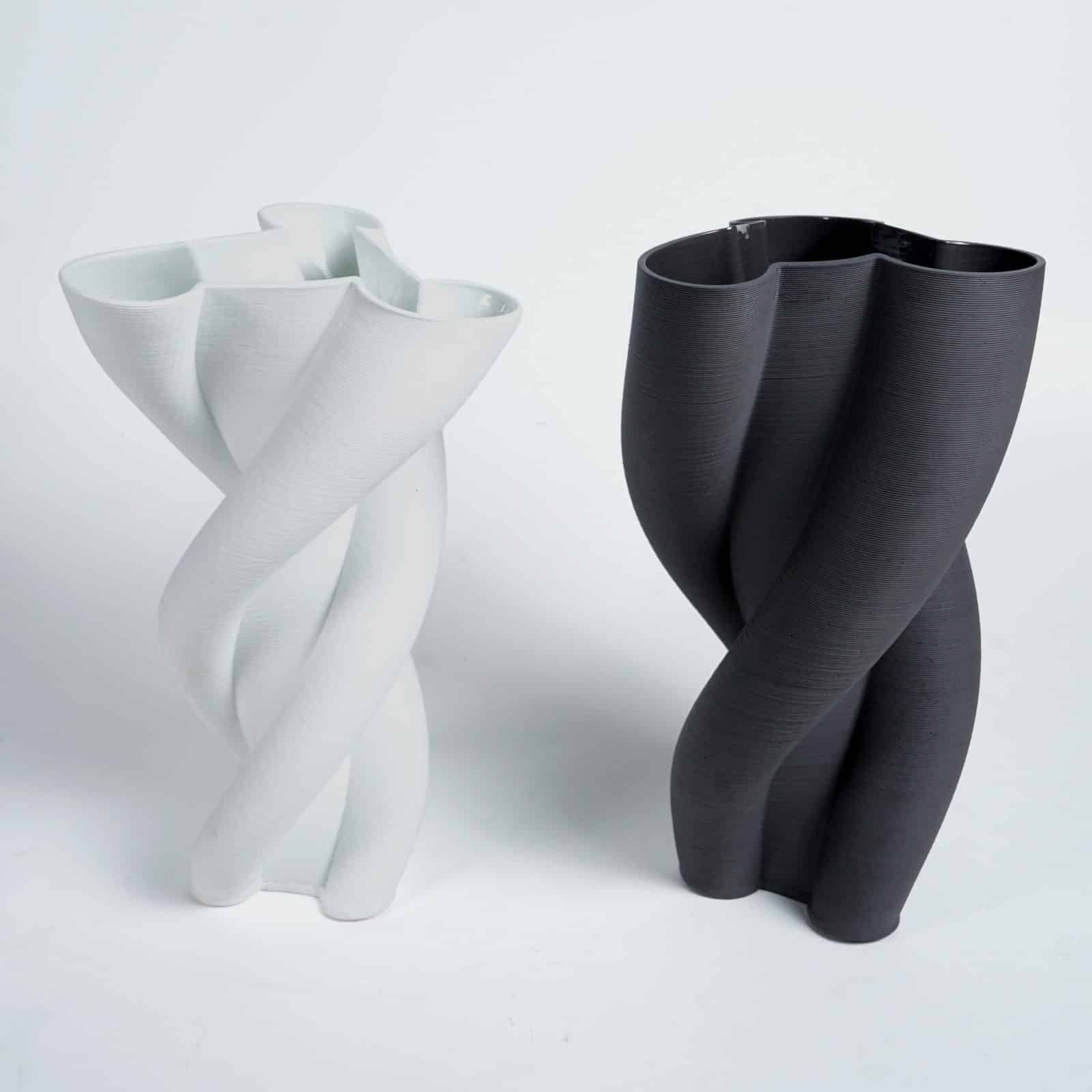 VEREINEN-SET-CERAMIC-VASE-MULTIPLE-SKU-scaled-1.jpg Vereinen Ceramic Vase Decoration - Image 1