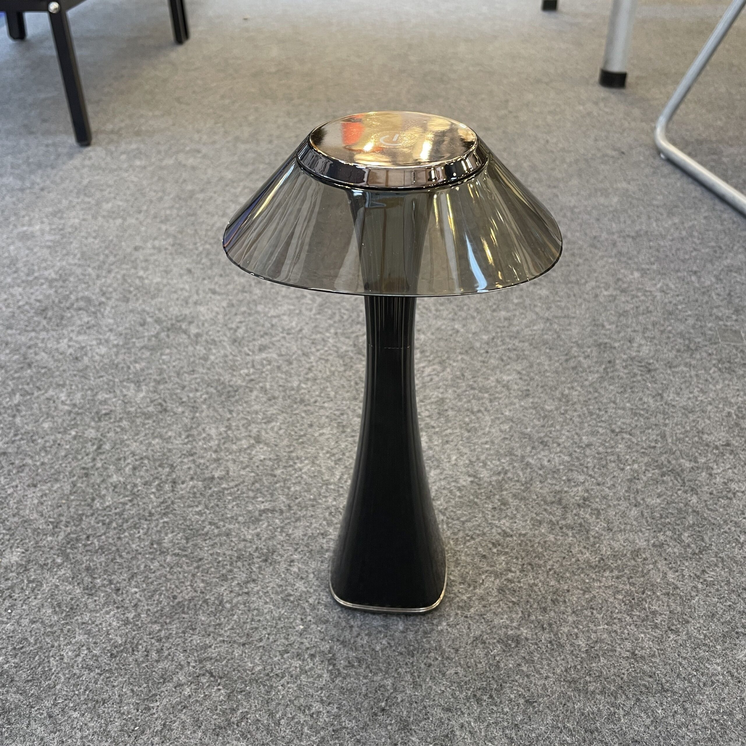 WLED047-4-1-scaled-1.jpg Fluxo Table Lamp – Brilliant Desk Lamp with 3 Lighting Modes - Image 3