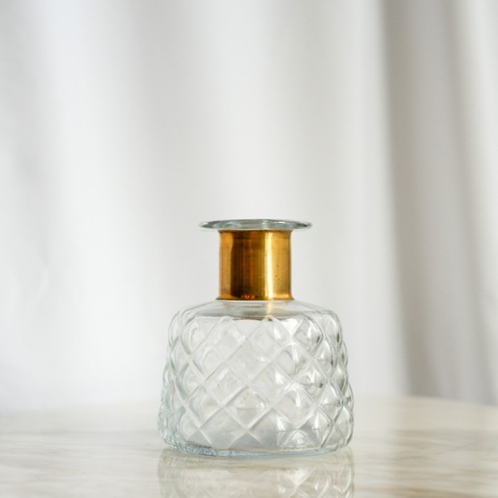 a0a0a3bd-71d1-4e8d-8658-eb345ee9b898.jpg.jpg Fisk Glass Vase – Elegant and Sustainable Luxury Home Decor - Image 1