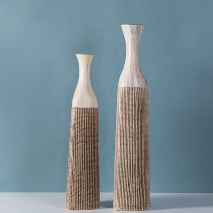 Urbanloft Home Elie A Ceramic Vase Decoration - L