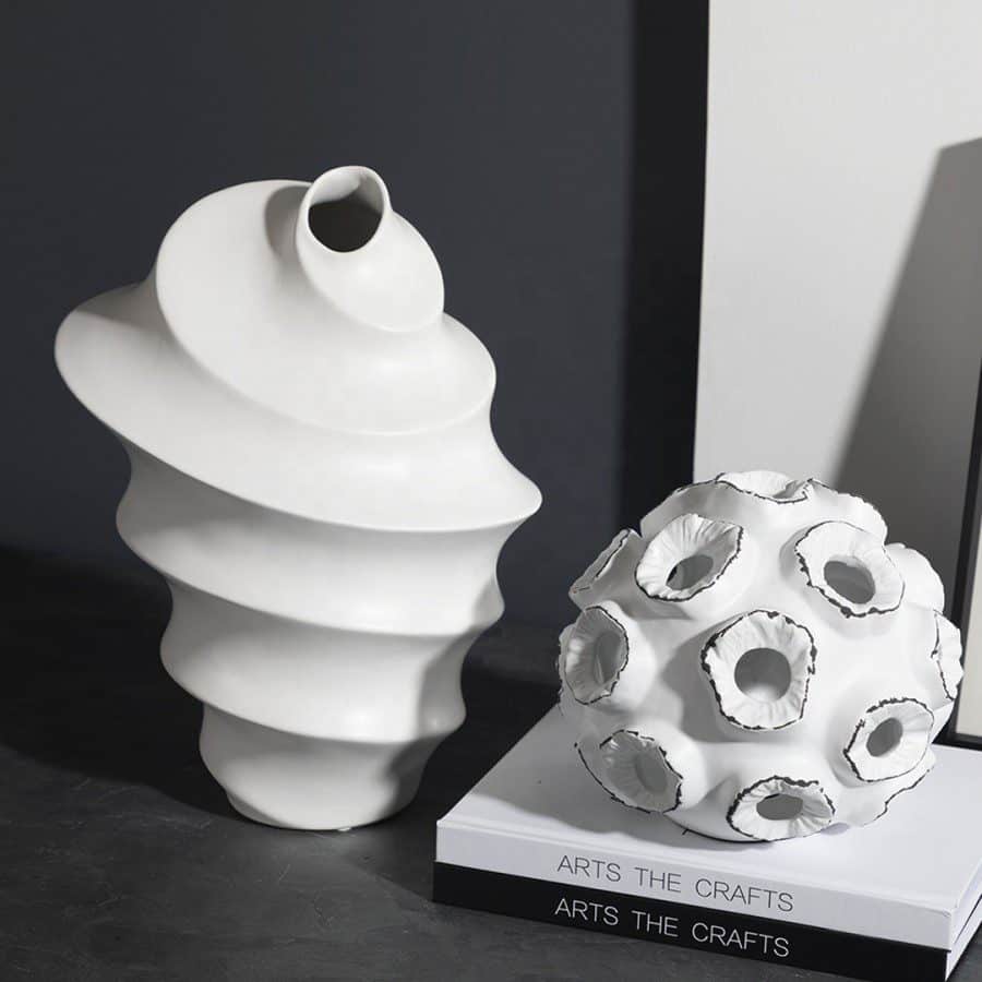 afb7726d-d57d-470f-8a23-50430c8b6740.jpg Vas bunga keramik / Shelton Vase Ceramic / ceramic flowers vase - Image 3