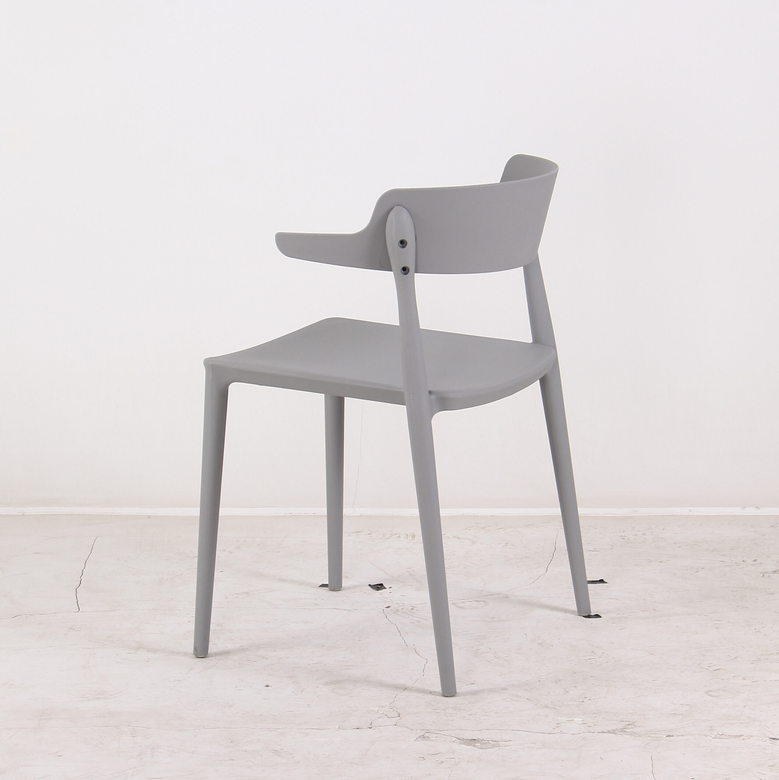 d5a0f659-561c-44f5-b179-324d3756b33f-scaled-1.jpg Winkla Curve Dining Chair – Modern & Timeless Elegance - Image 5