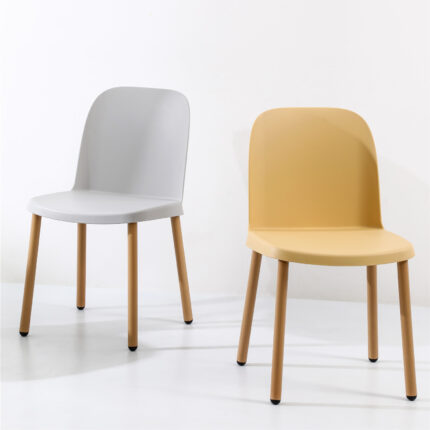 Sento Dining Chair – Dining Chair Premium untuk Kenyamanan.