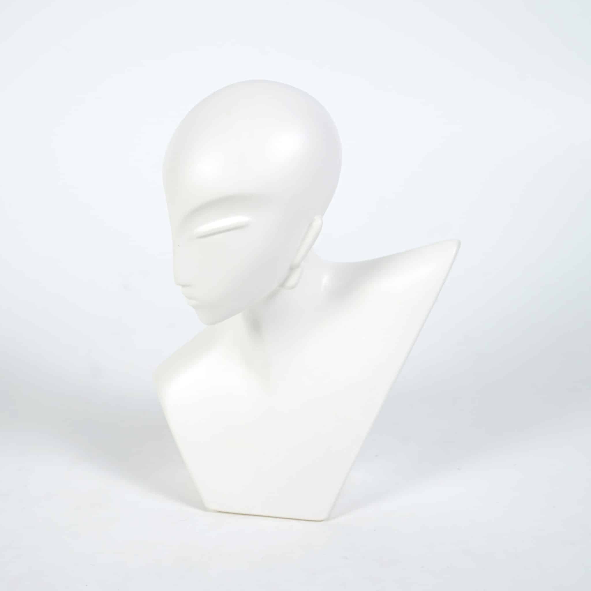 rug-1655802757718-2.jpeg-scaled-1.jpg Moderu Scuplture Ceramic - Image 4