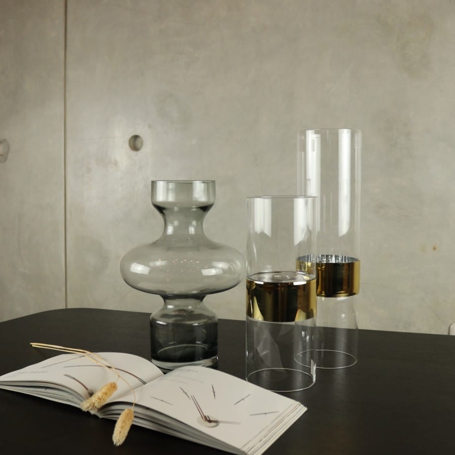 rug-1658976332157-2.jpeg.jpg Urbanloft Home Lalia Glass Vase Decoration - Image 3