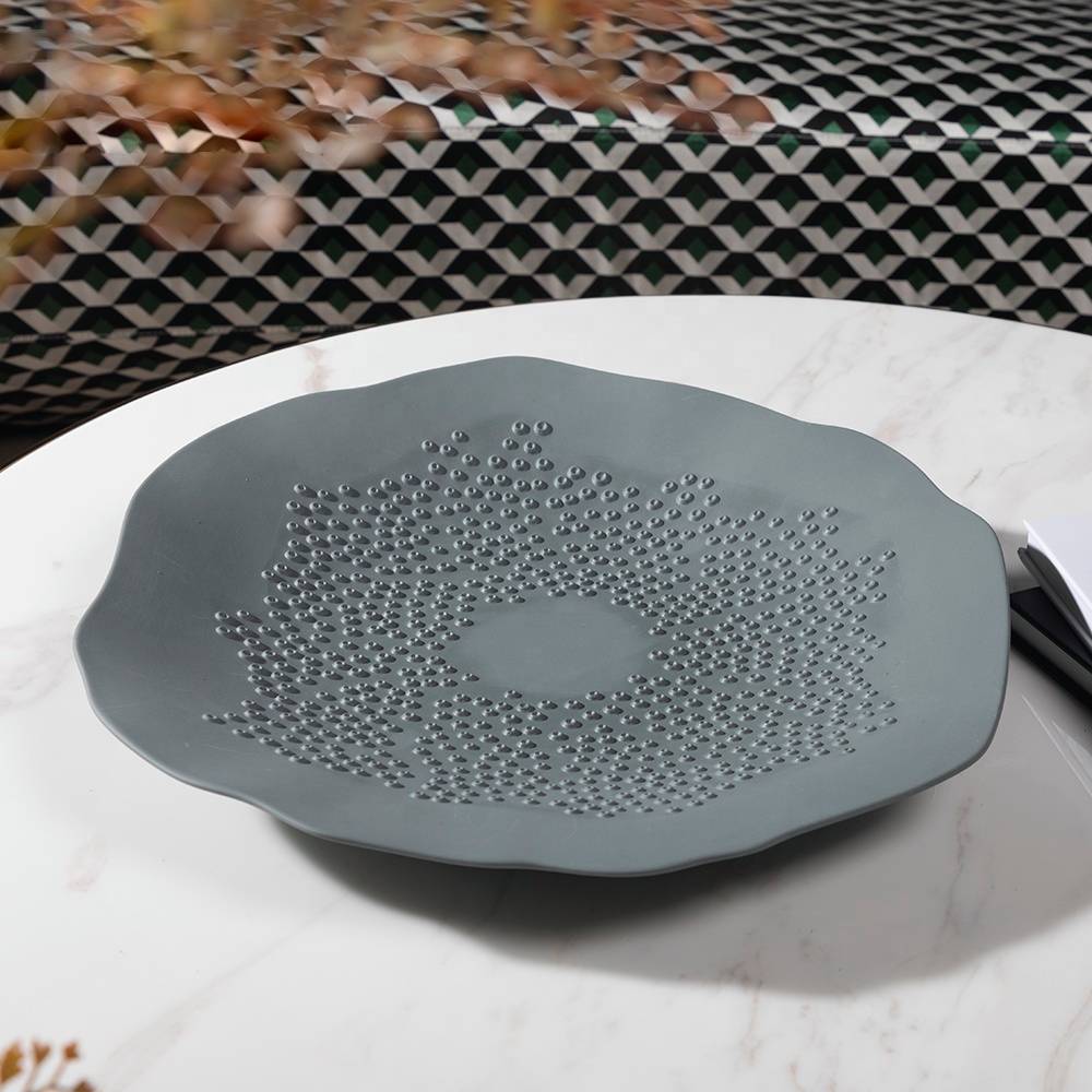 rug-1661915646121-0.jpeg.jpg Urbanloft Home Pecas Ceramic Plate Decoration - Image 1