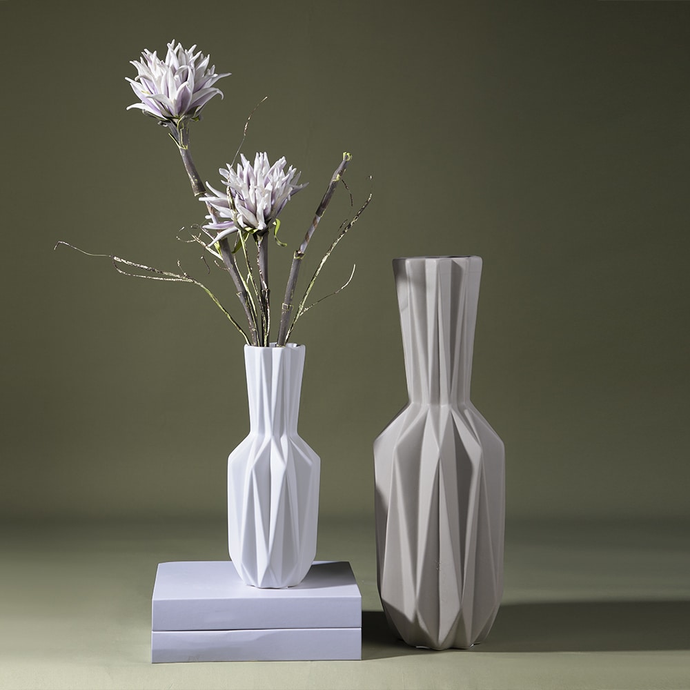 rug-1662522086069-2.jpeg.jpg Urbanloft Home Gata Ceramic Vase Decoration - White S - Image 1