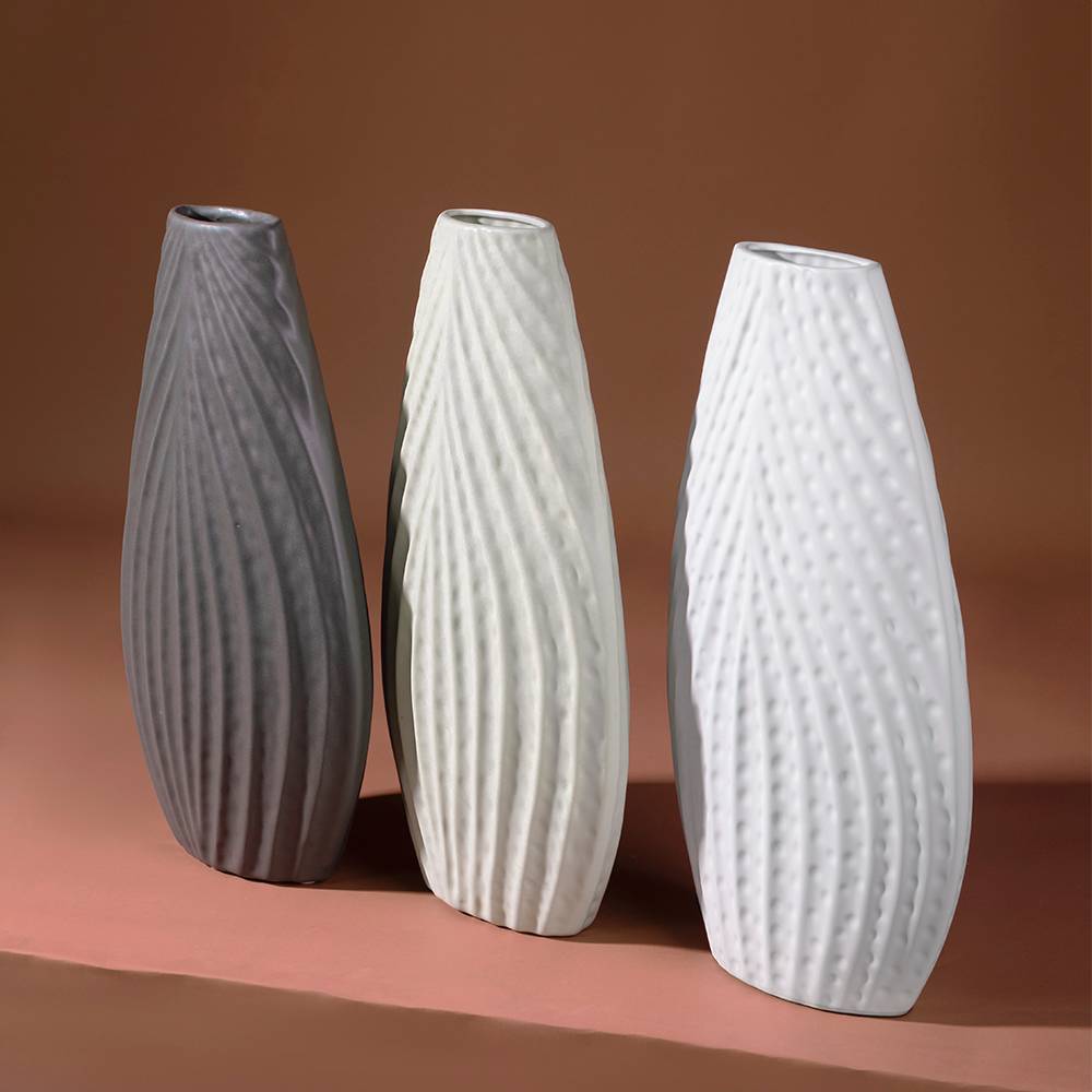 rug-1662525097209-3.jpeg.jpg Noel Ceramic Vase Decoration - Image 1