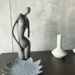 Geneva Large Brown – Patung Dekoratif Ikonik & Memukau