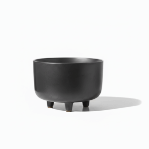 Brees Vas Keramik Lebar – Aksen Premium Ruangan Modern