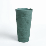 Kunst Vas Keramik Biru – Desain Ikonik yang Mengagumkan