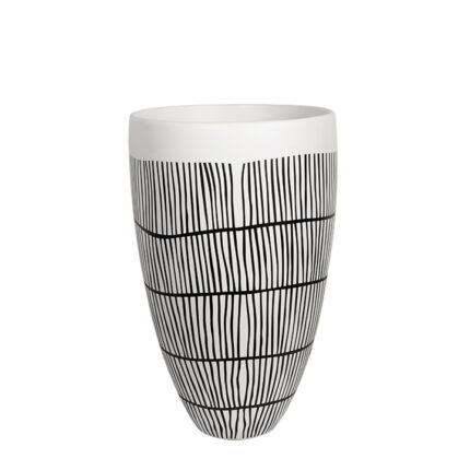 Blume Vas Keramik – Aksen Dekorasi yang Mengesankan