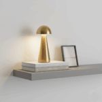 Capela Spire Table Lamp – Keanggunan Bercahaya - Gambar 2