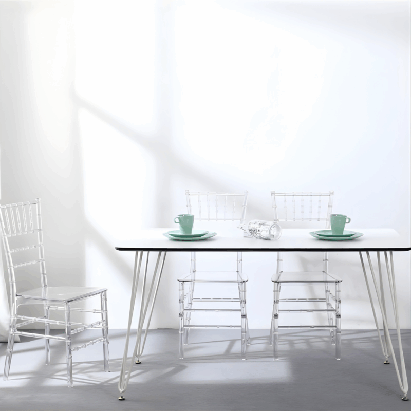 Crystiq Dining Chair – Chair Mewah dengan Desain Transparan